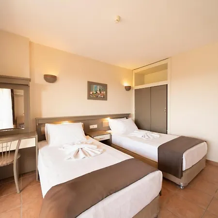 Esra And Family Hotell 3*