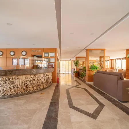 ホテル Esra And Family