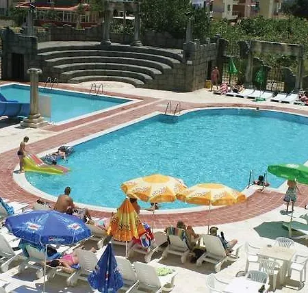 Esra And Family Didim