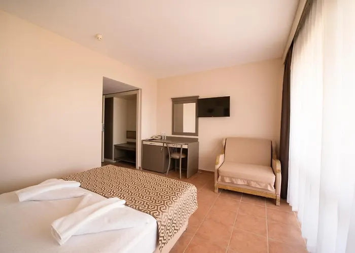 Esra And Family Hotel Didim