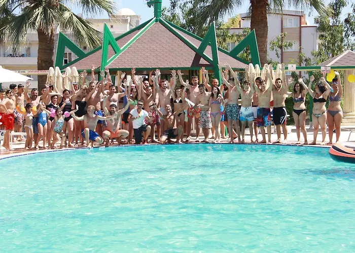 Otel Esra And Family 3*