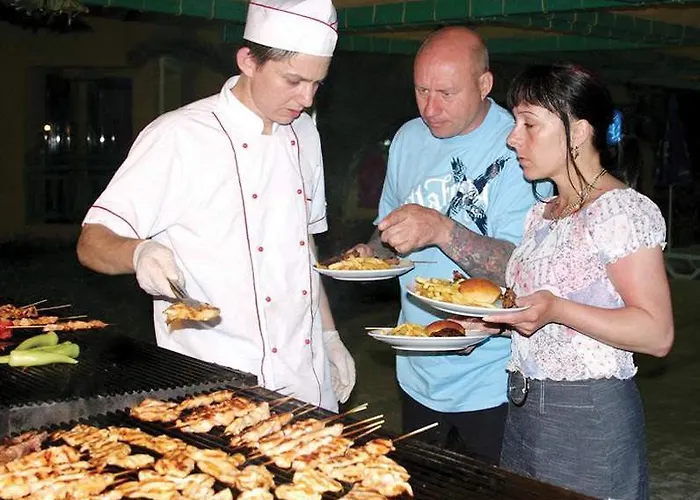 Esra And Family Hotel Didim