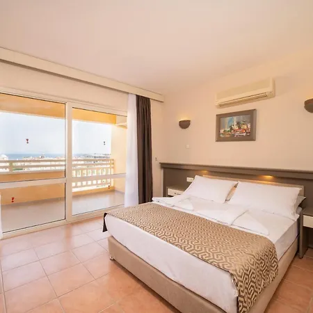 Esra And Family Hotel Didim