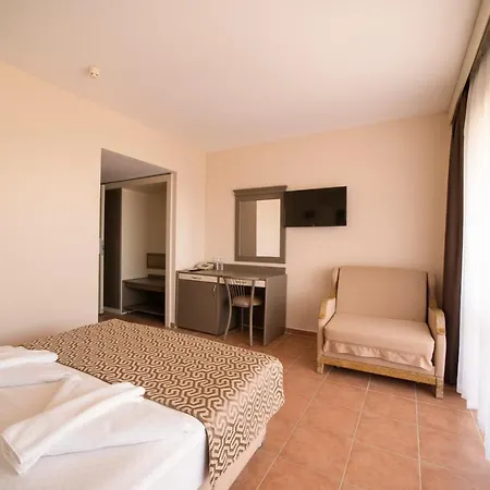 Esra And Family Отель Дидим