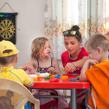 Esra And Family Hotel Didim