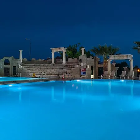 فندق Esra And Family 3*