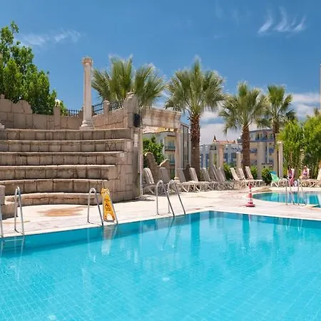 فندق Esra And Family 3*