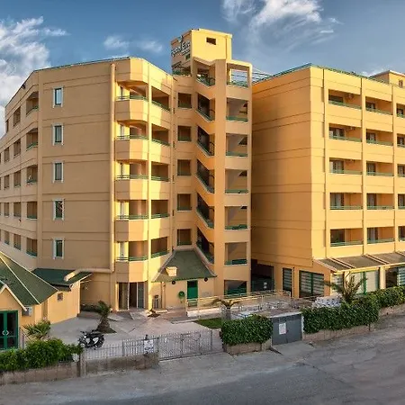 Hotel Esra And Family